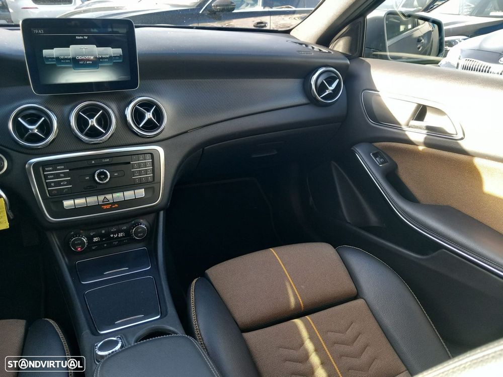 Mercedes-Benz GLA 180 d Style Aut. - 16
