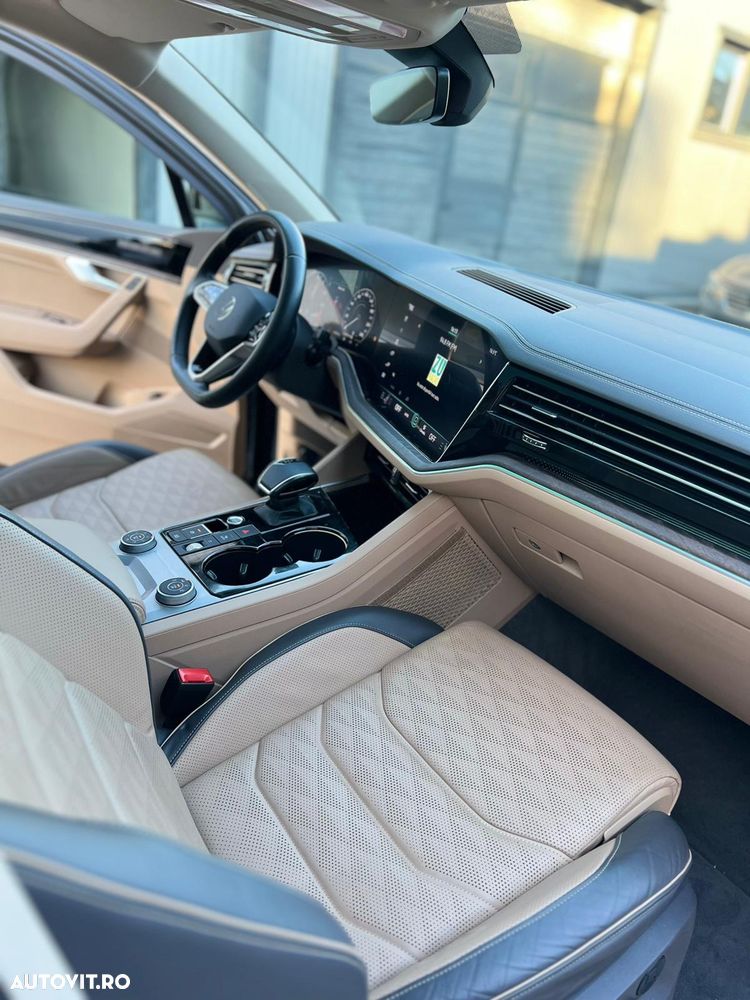 Volkswagen Touareg 3.0 V6 e-Hybrid 4Motion Aut. Elegance - 5