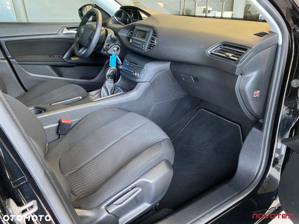 Peugeot 308 1.2 VTi/PureTech Access - 12