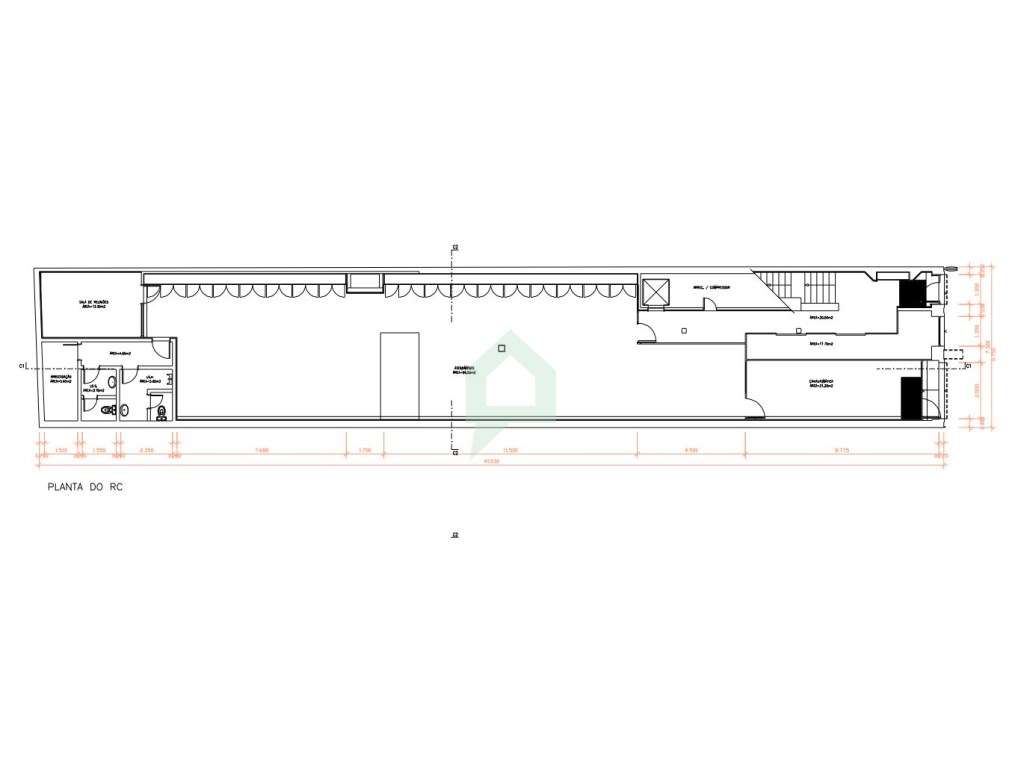 Loja na Avenida Central, em Braga. - Grande imagem: 4/5