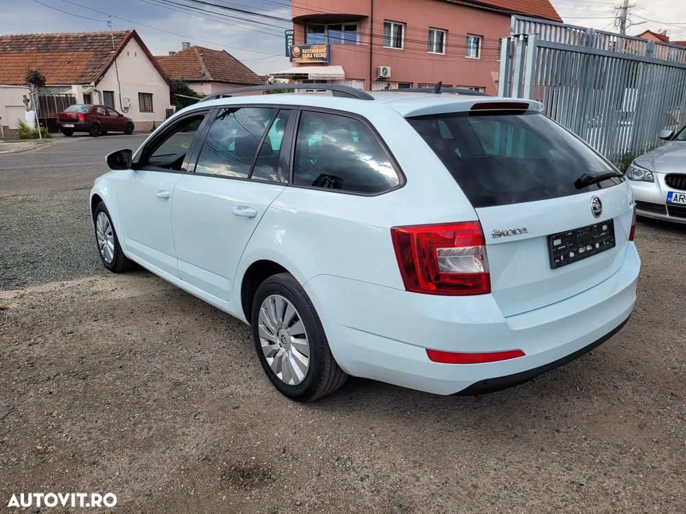 Skoda Octavia 1.6 TDI Ambition - 4