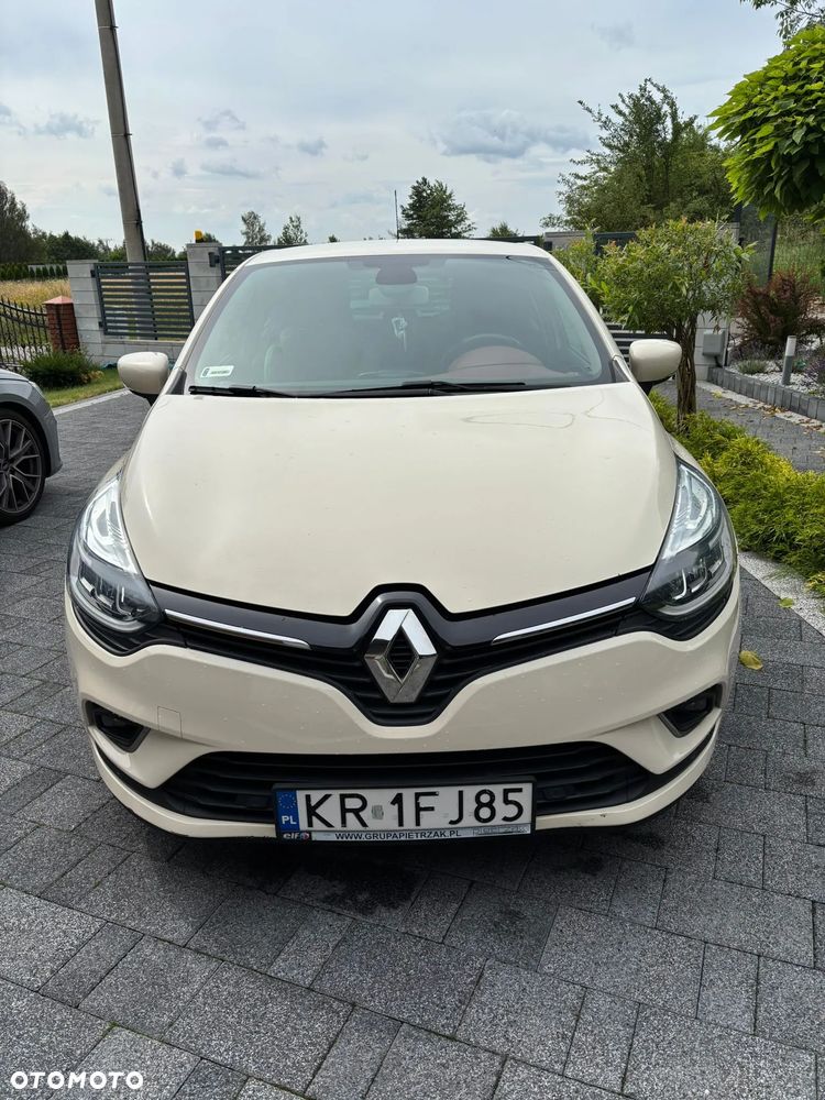 Renault Clio - 2