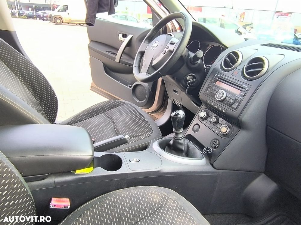 Nissan Qashqai - 12