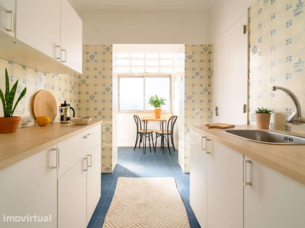 Apartamento T2, bem conservado, Rua Luciano Cordeiro, Lisboa - Grande imagem: 3/28