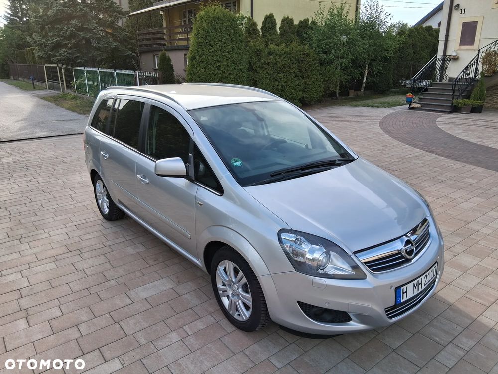 Opel Zafira 1.8 Family Plus - 21
