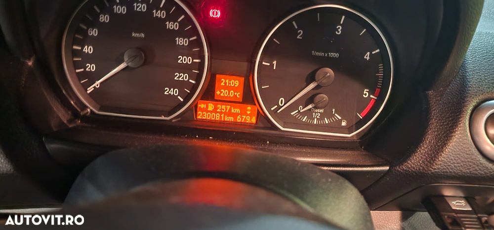 BMW Seria 1 118d - 10