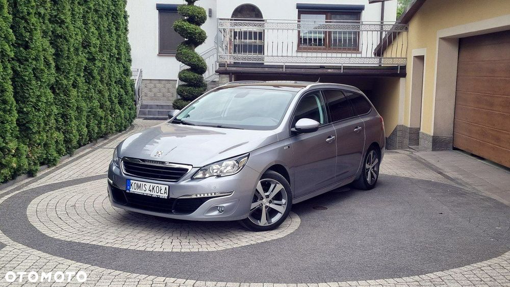 Peugeot 308 - 1