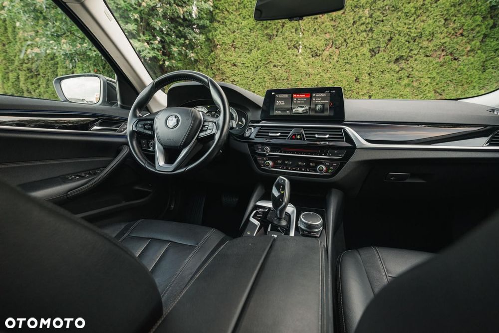 BMW Seria 5 520d - 17