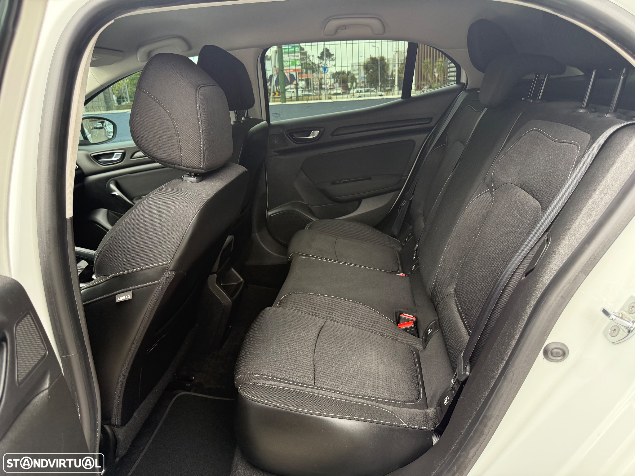 Renault Mégane 1.5 dCi Limited - 32