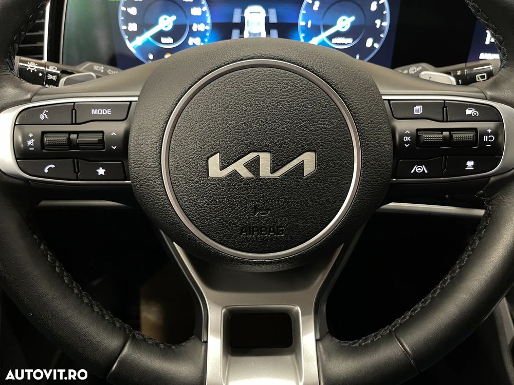 Kia Sportage 1.6 T-GDI PHEV 6AT 4x4 Business Line - 23