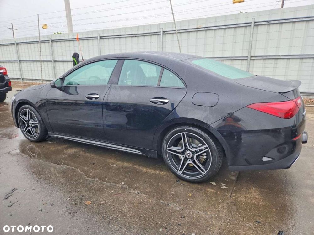 Mercedes-Benz CLA - 4
