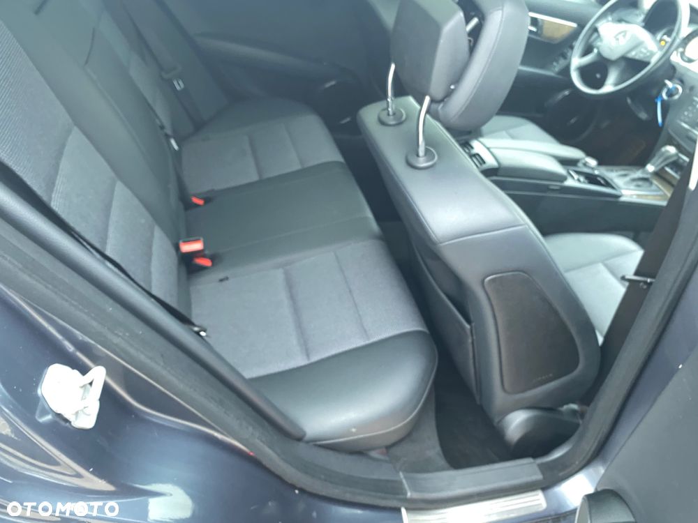 Mercedes-Benz Klasa C - 30