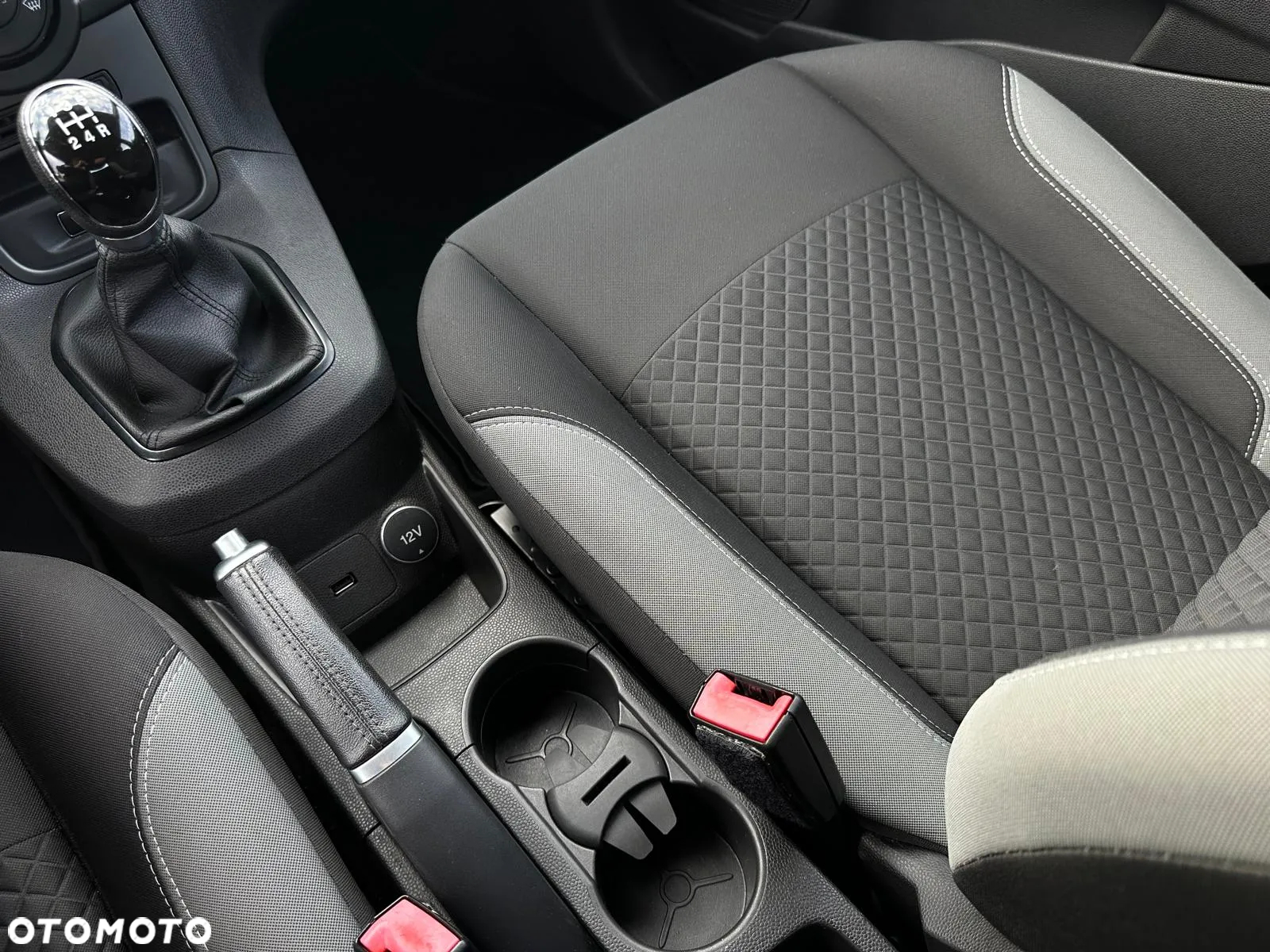 Ford Fiesta - 28