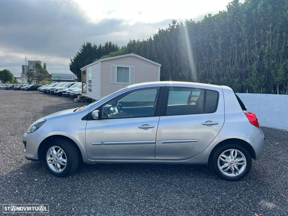 Renault Clio 1.2 16V Dynamique - 12