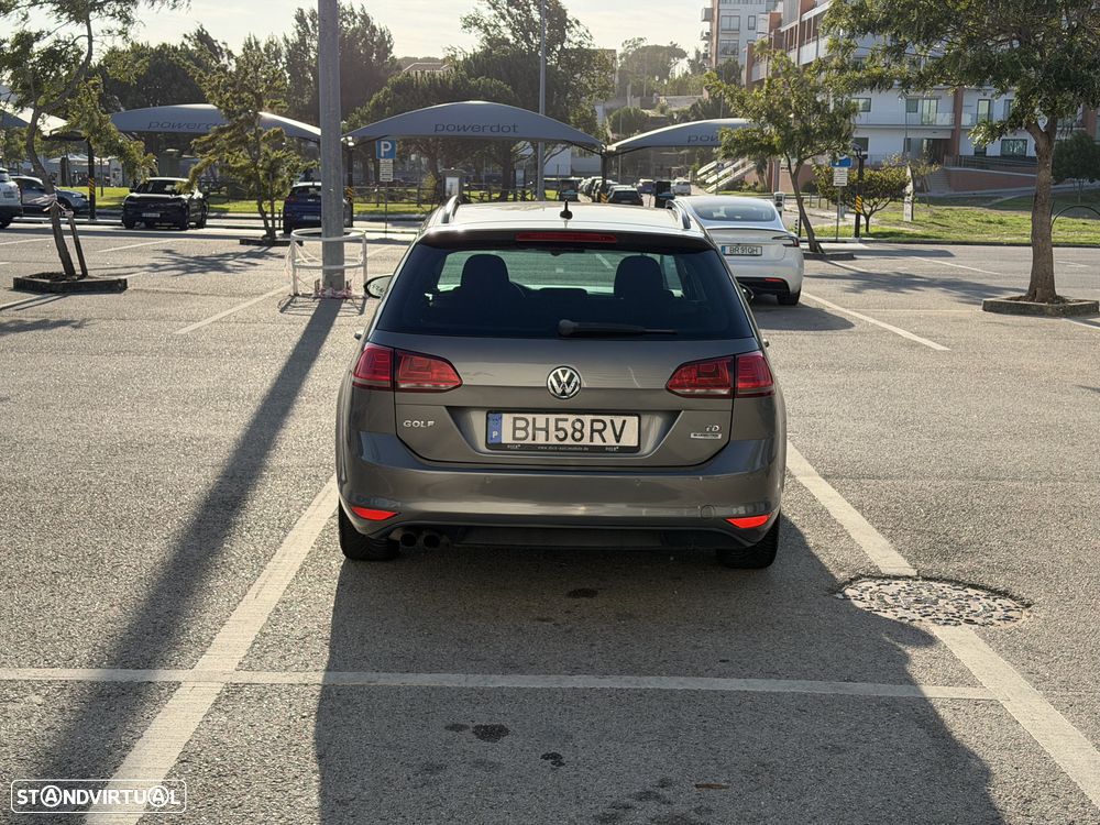 VW Golf Variant 2.0 TDi Confortline DSG 119g - 6