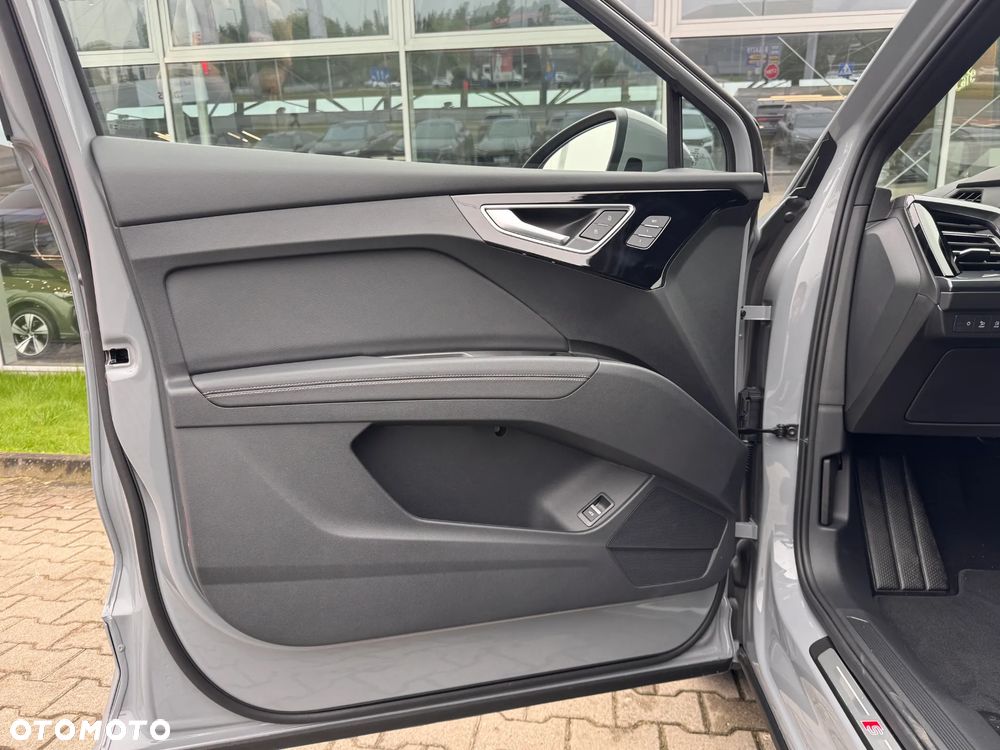 Audi Q4 Sportback e-tron - 10