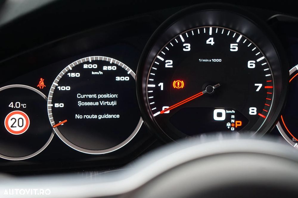 Porsche Cayenne Coupe S - 24