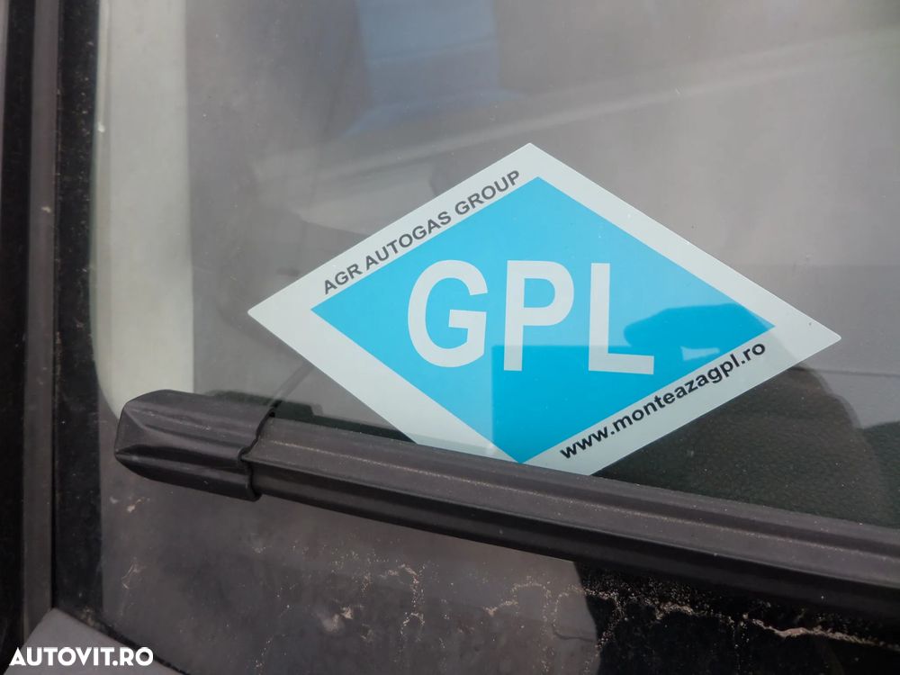 Suzuki Swift 1.3 Comfort - 22