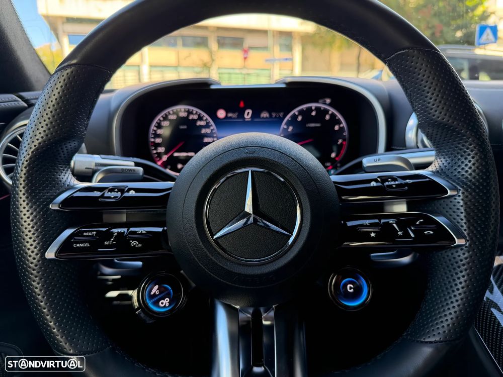 Mercedes-Benz SL 63 AMG 4Matic+ - 8
