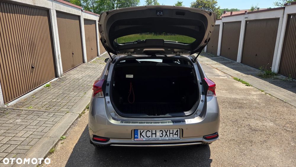 Toyota Auris 1.6 Premium Comfort - 8