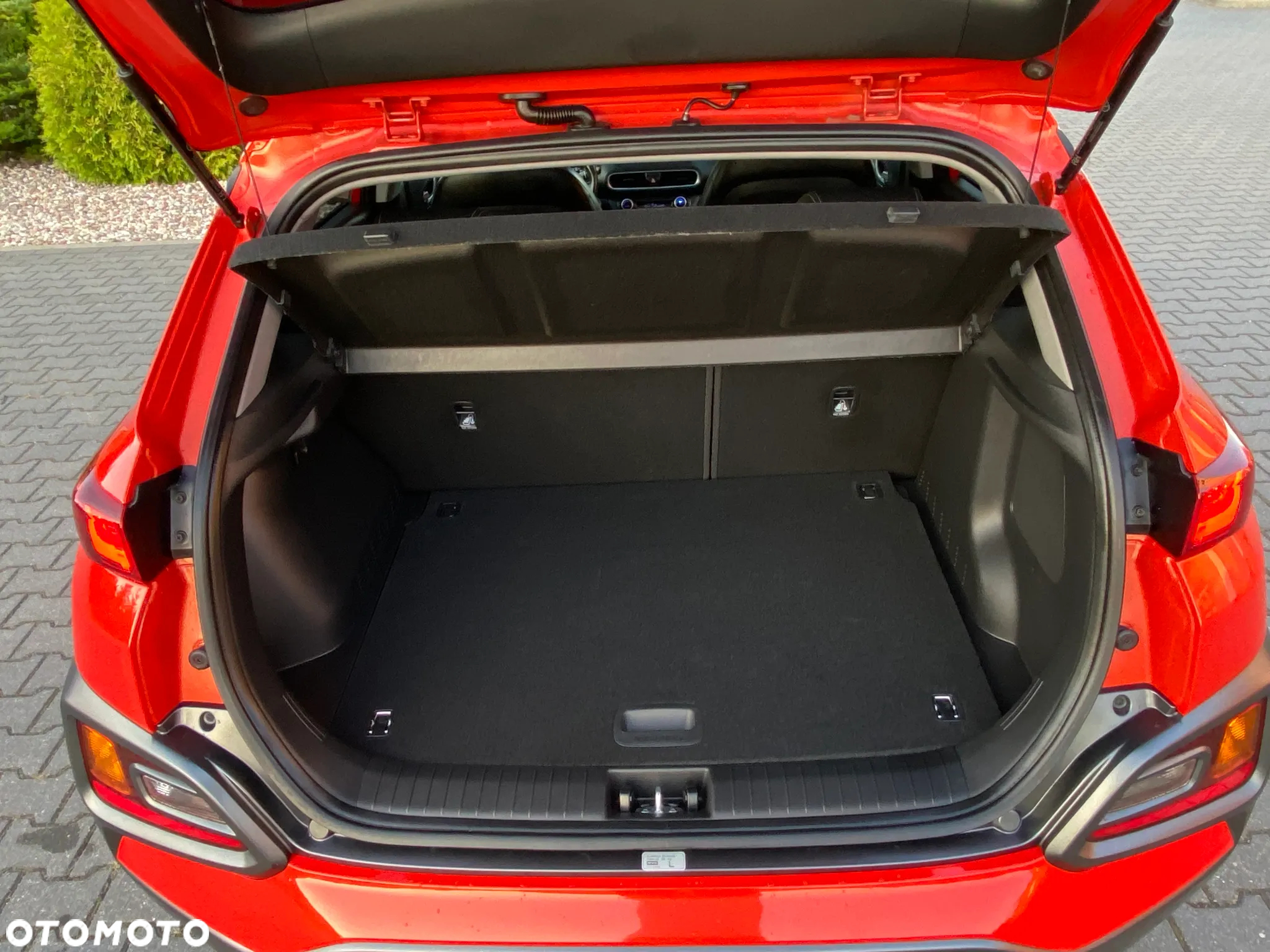 Hyundai Kona 1.6 T-GDI DCT 4WD Iron Man Edition - 36