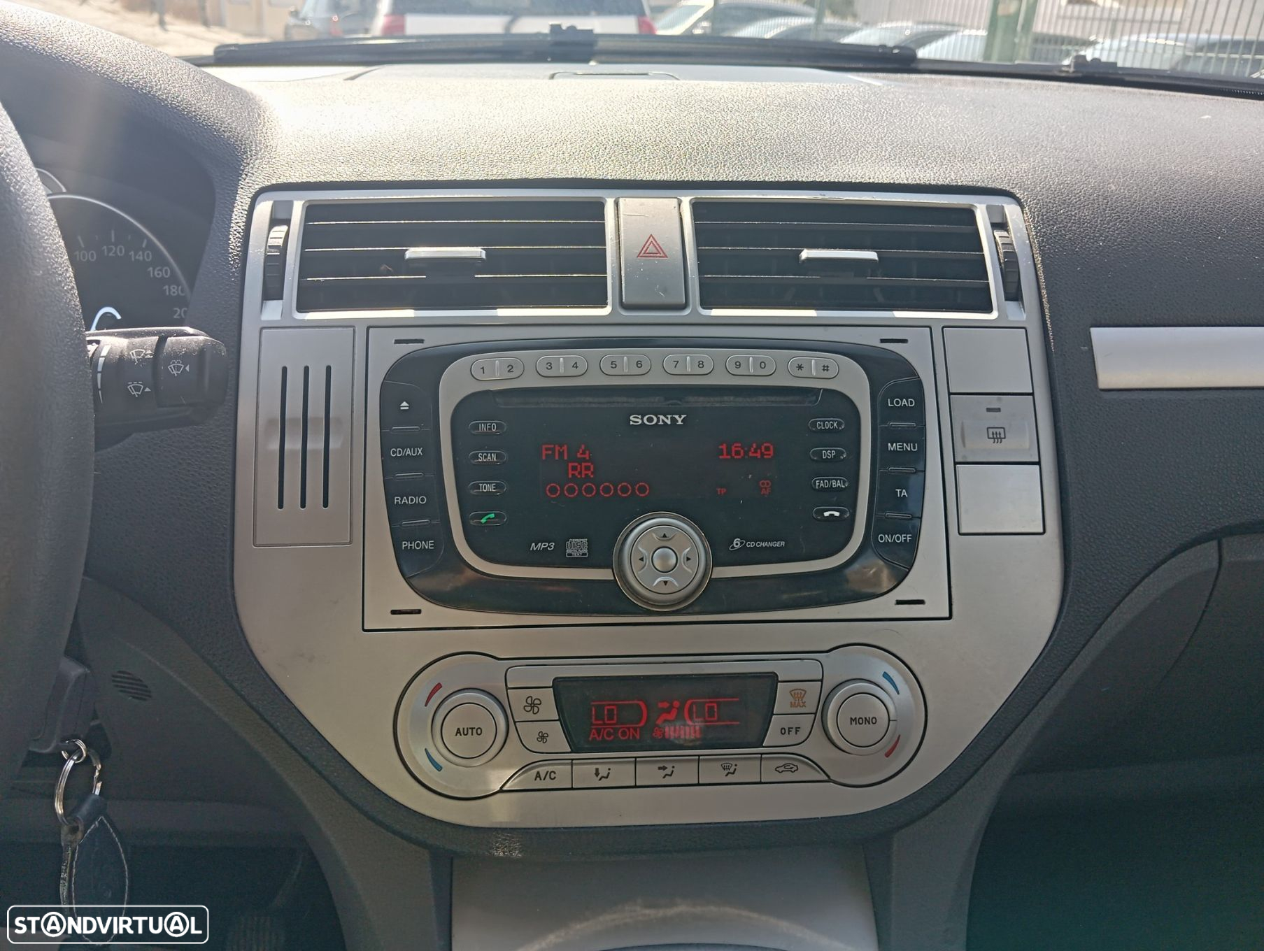 Ford C-Max 1.6 TDCi Titanium - 9
