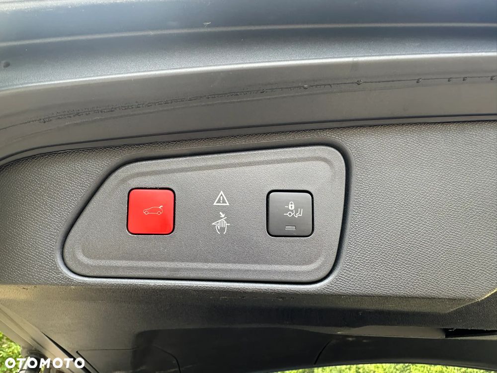 Peugeot 3008 PureTech 130 Stop & Start GPF Allure Business-Paket - 16