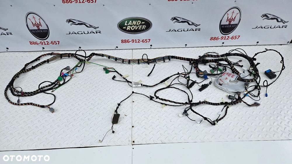 Jaguar XJ 351 Instalacja lewa komory bagażnika Wiązka tył lewy Przewody wzmacniacza Telewizorów  AW93-18C951-FG