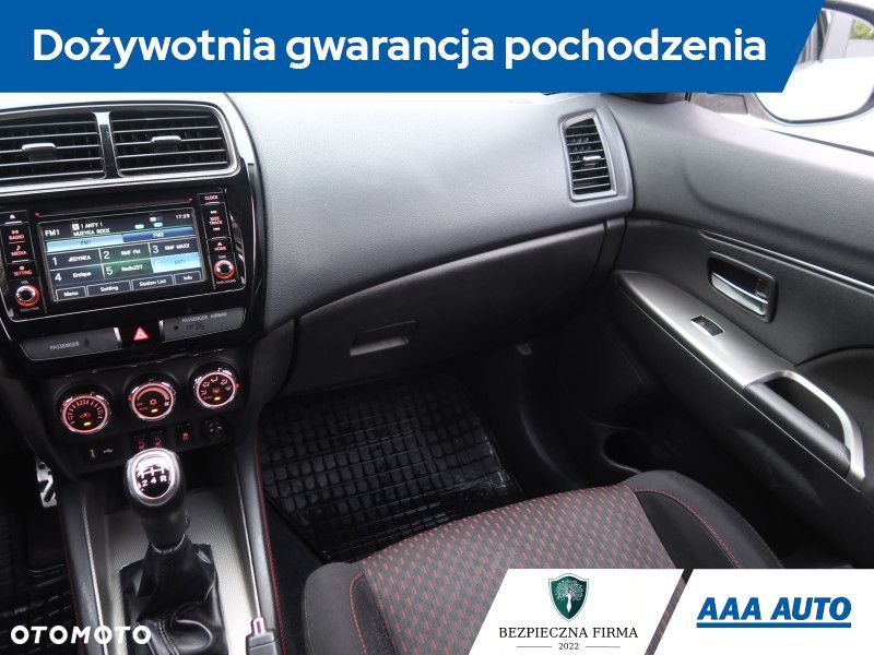 Mitsubishi ASX - 9