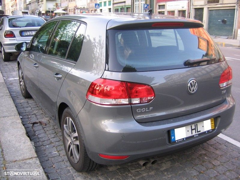VW Golf 2.0 TDi Confortline - 12