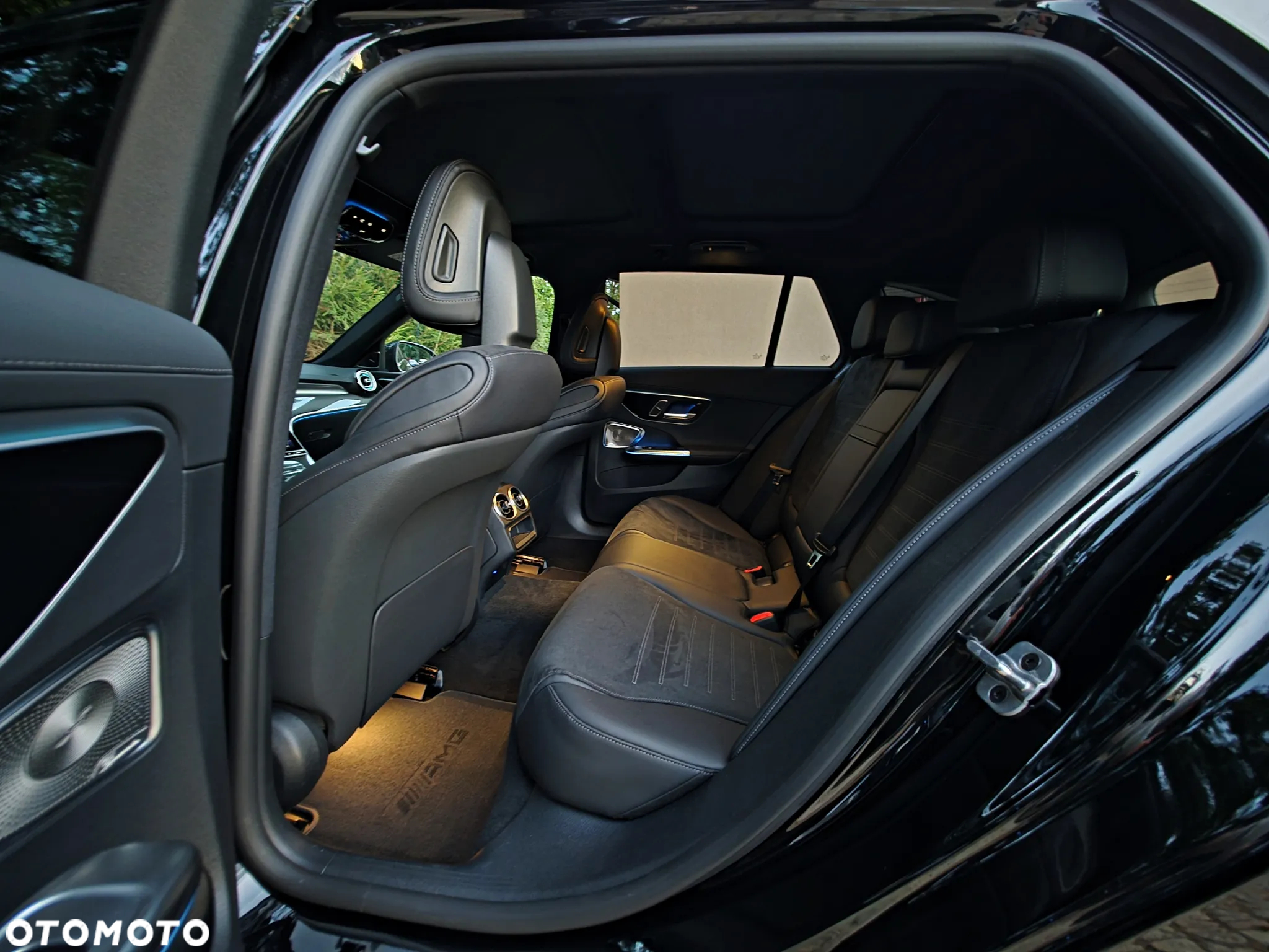 Mercedes-Benz Klasa C 220 d 4Matic T 9G-TRONIC AMG Line - 18