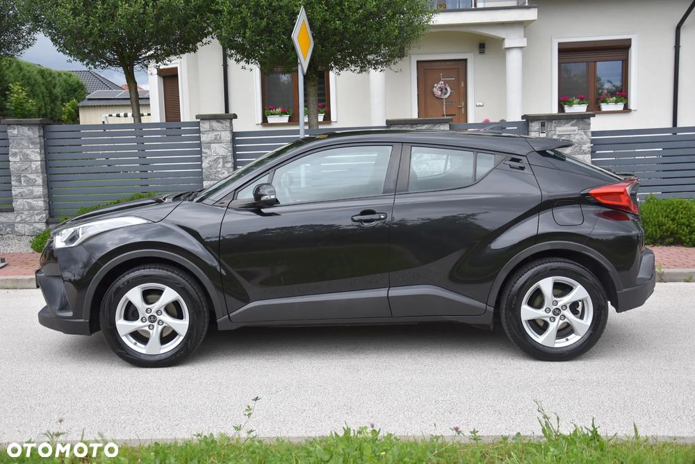 Toyota C-HR 1.2 Turbo Team Deutschland - 6