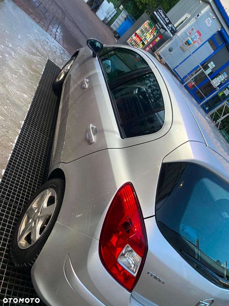 Opel Corsa 1.2 16V Enjoy - 15