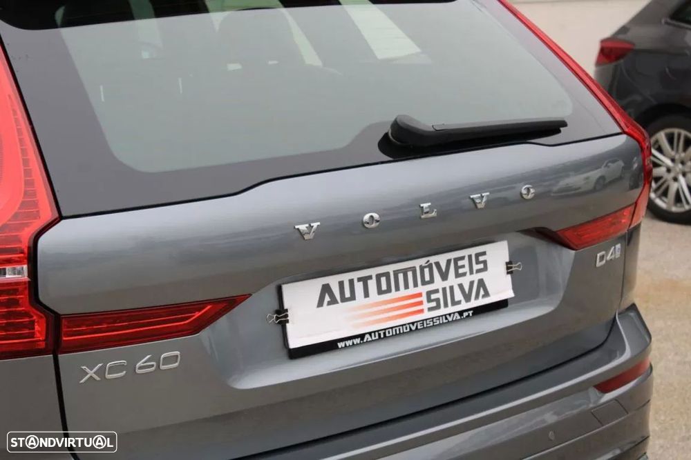 Volvo XC 60 2.0 D4 R-Design Geartronic - 15