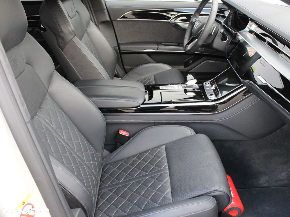 Audi A8 - 16