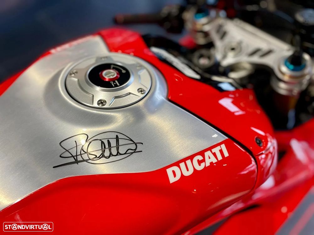 Ducati Panigale V4 BAUTISTA 2022 World Champion Replica - 7