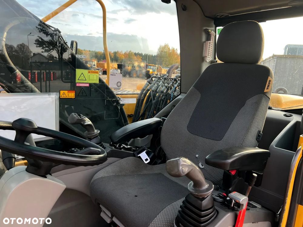 Volvo EW 140C | ROTOTILT - 17