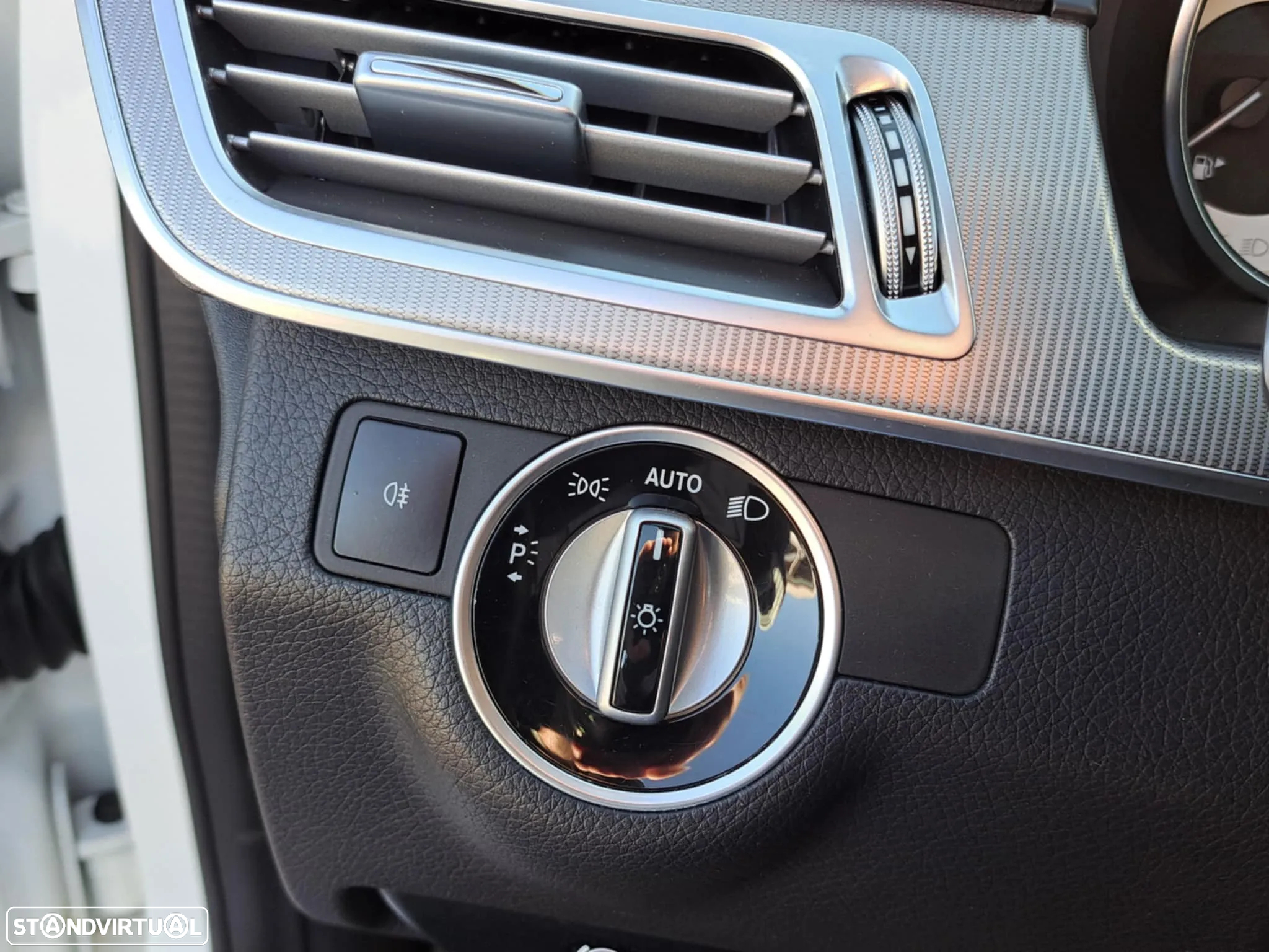 Mercedes-Benz E 220 BlueTEC Avantgarde - 33
