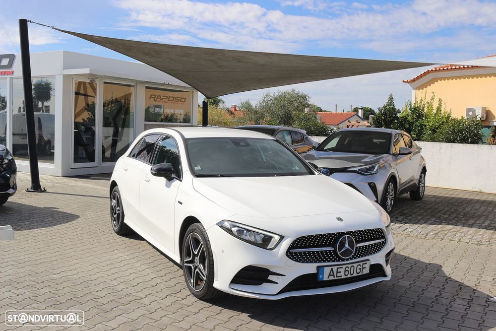 Mercedes-Benz A 250 e AMG Line - 1