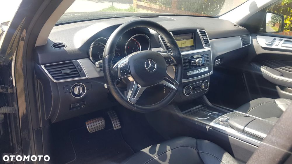 Mercedes-Benz ML 350 BlueTEC 4MATIC 7G-TRONIC - 16