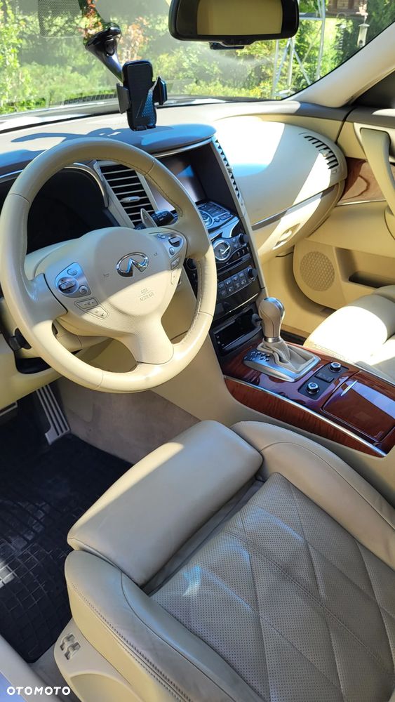 Infiniti QX70 3.0d S Premium - 26