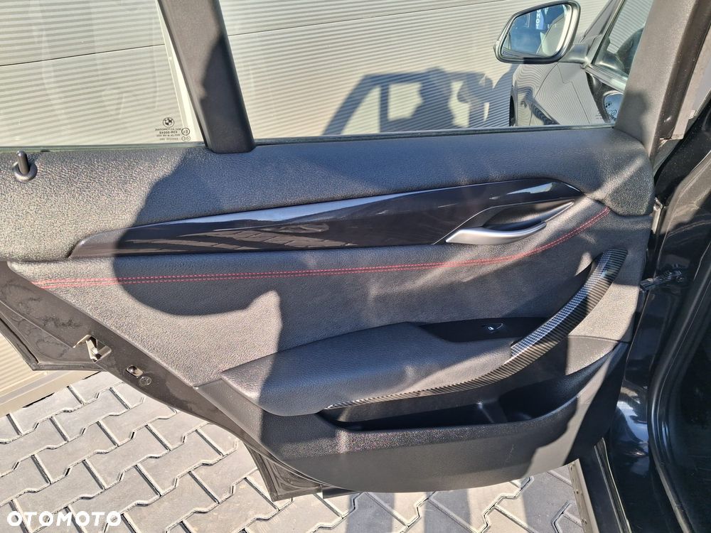 BMW X1 sDrive18i Sport Line - 16