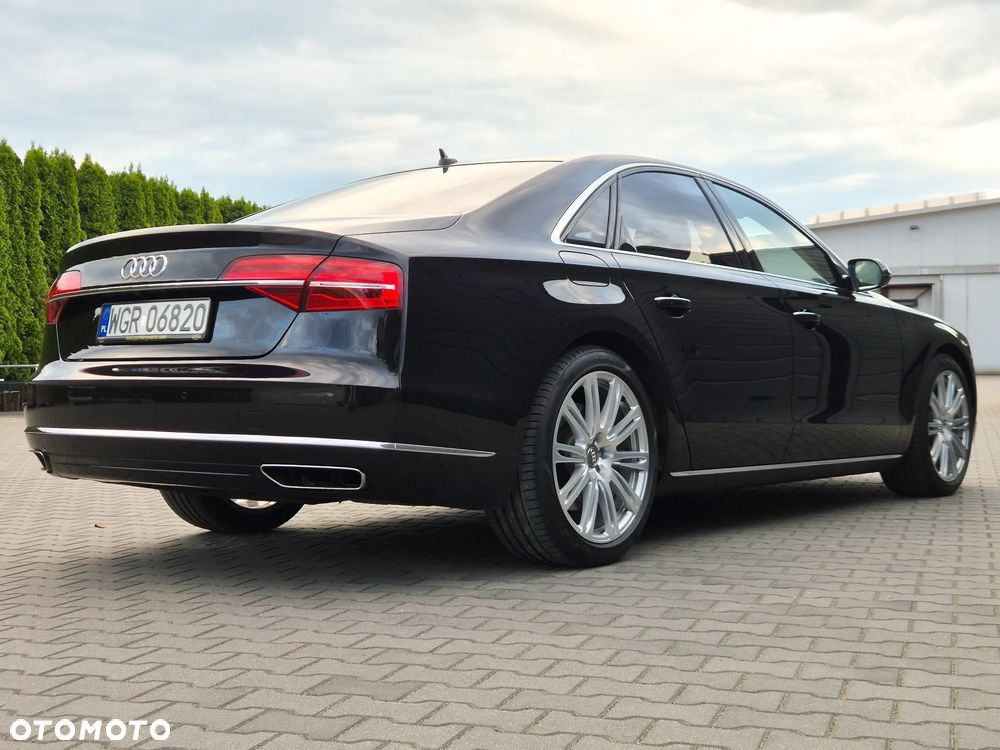 Audi A8 4.2 TDI DPF (clean diesel) quattro tiptronic - 6