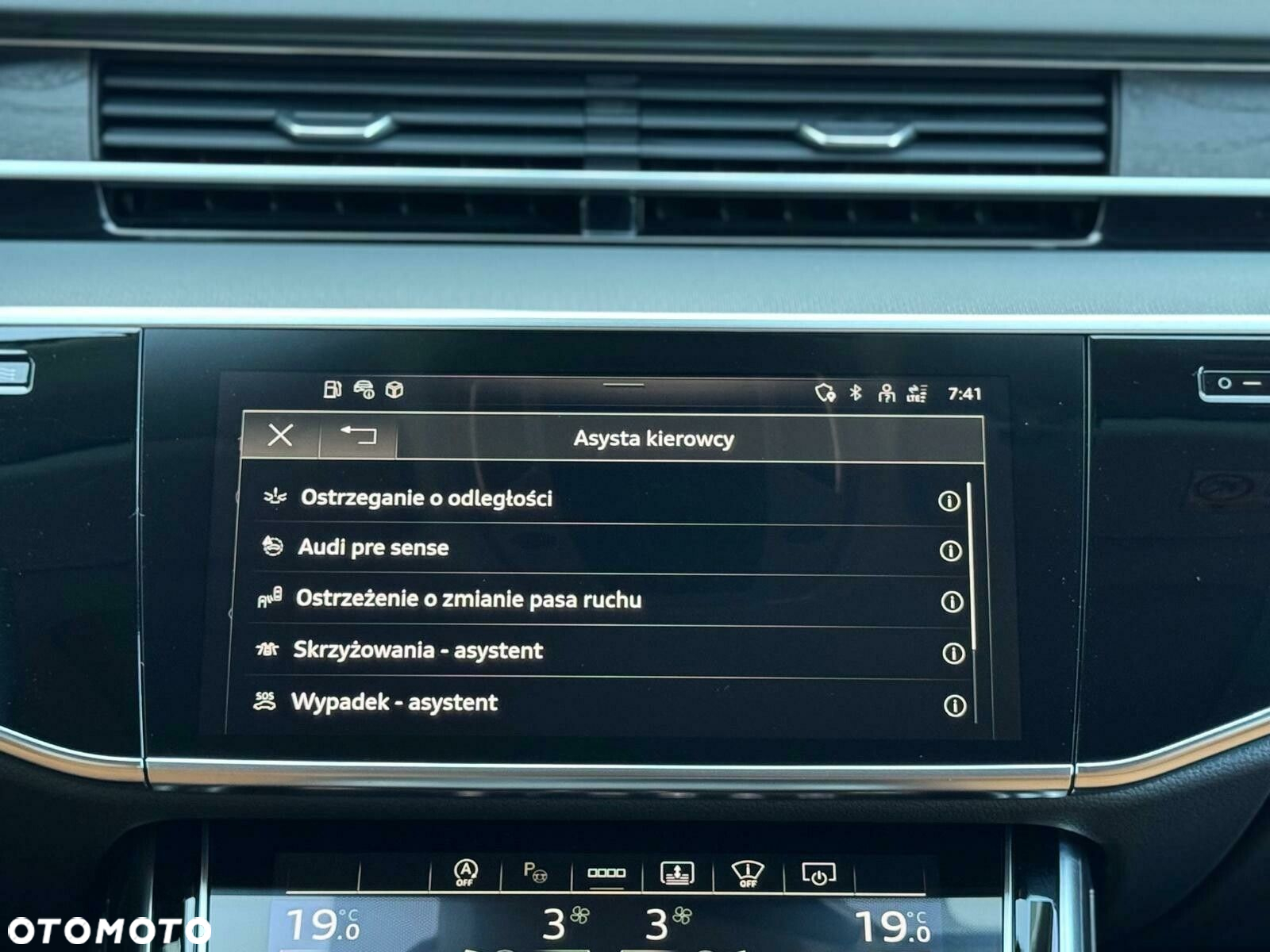 Audi A8 - 26