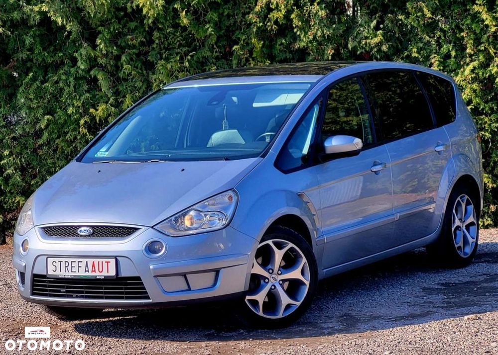Ford S-Max - 11