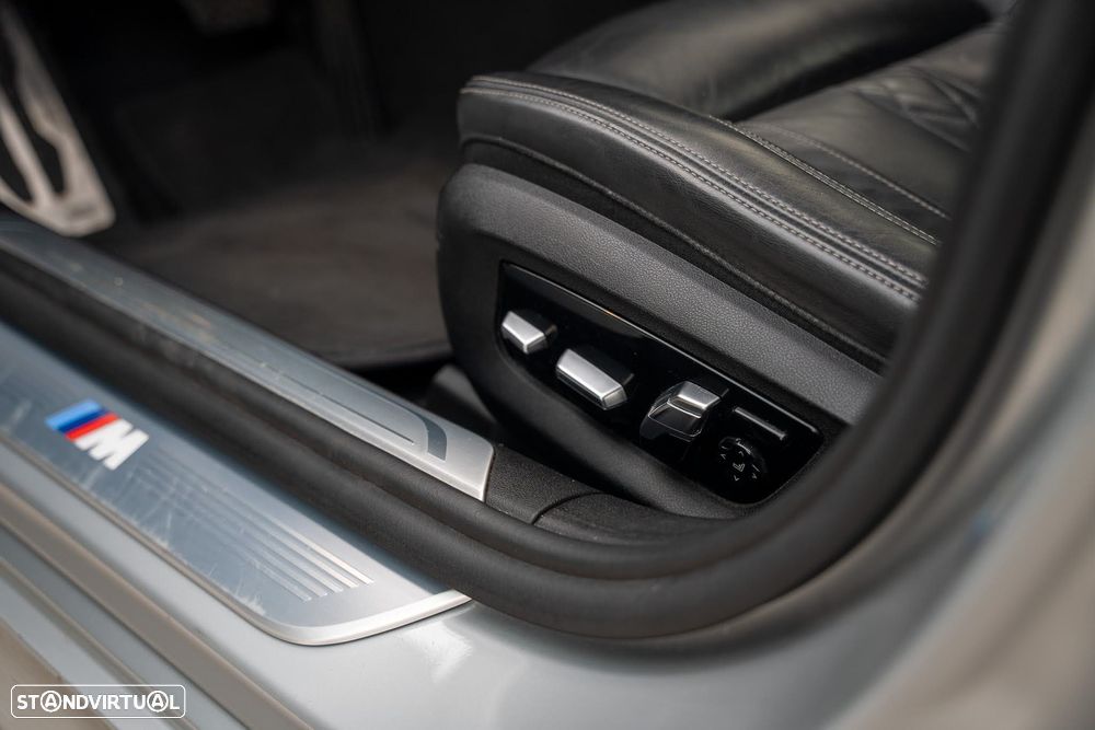 BMW 730 d Pack M - 17