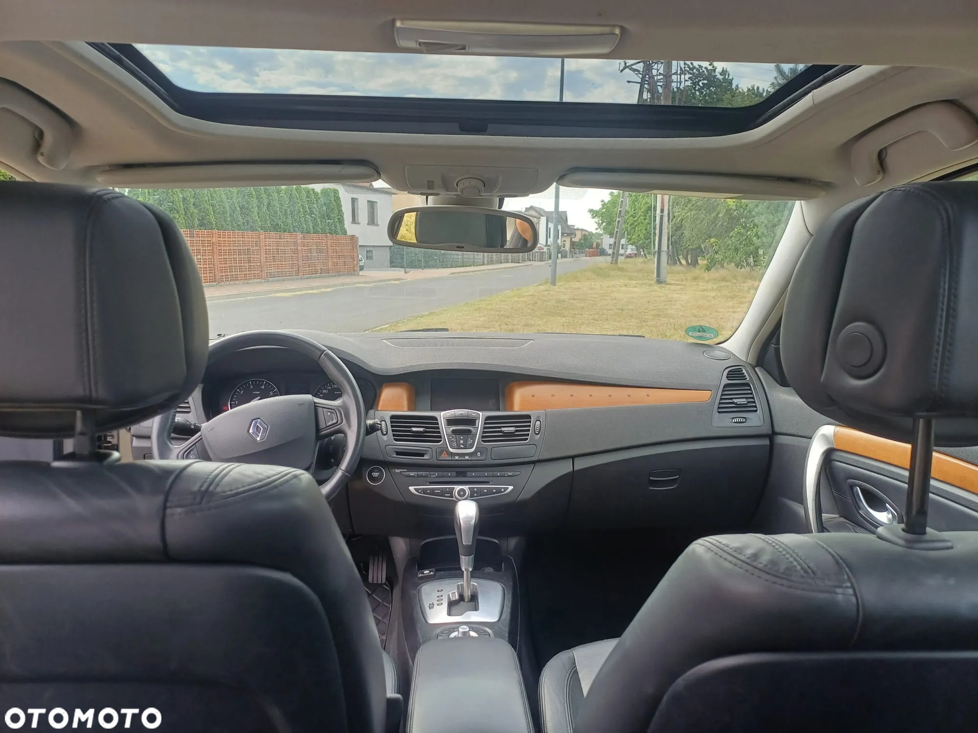 Renault Laguna 2.0T Initiale - 9