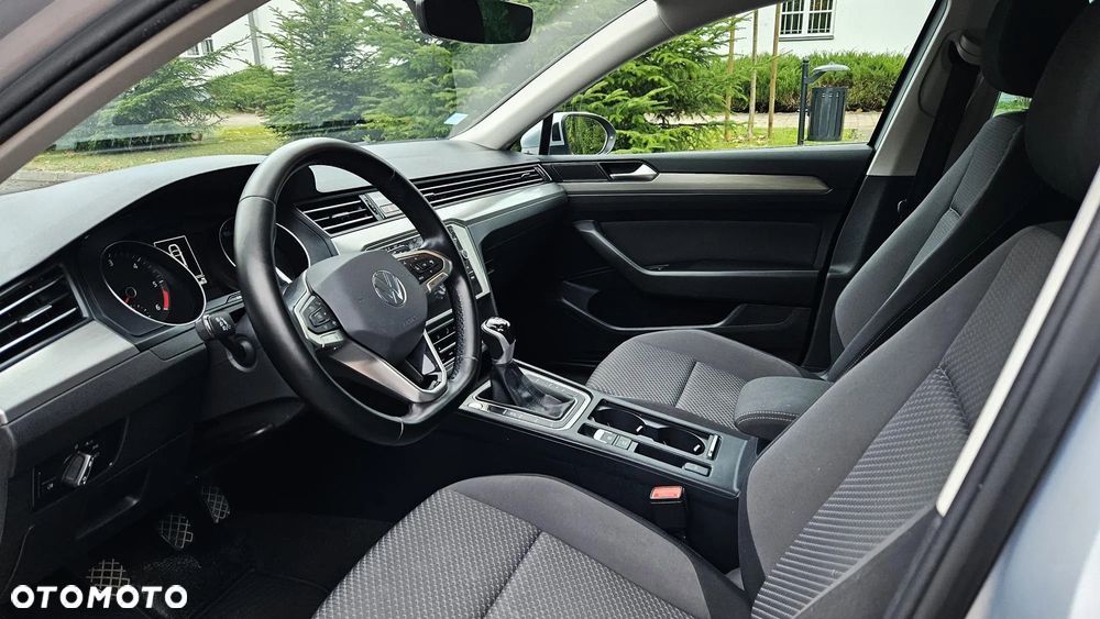 Volkswagen Passat 2.0 TDI EVO Essence - 9