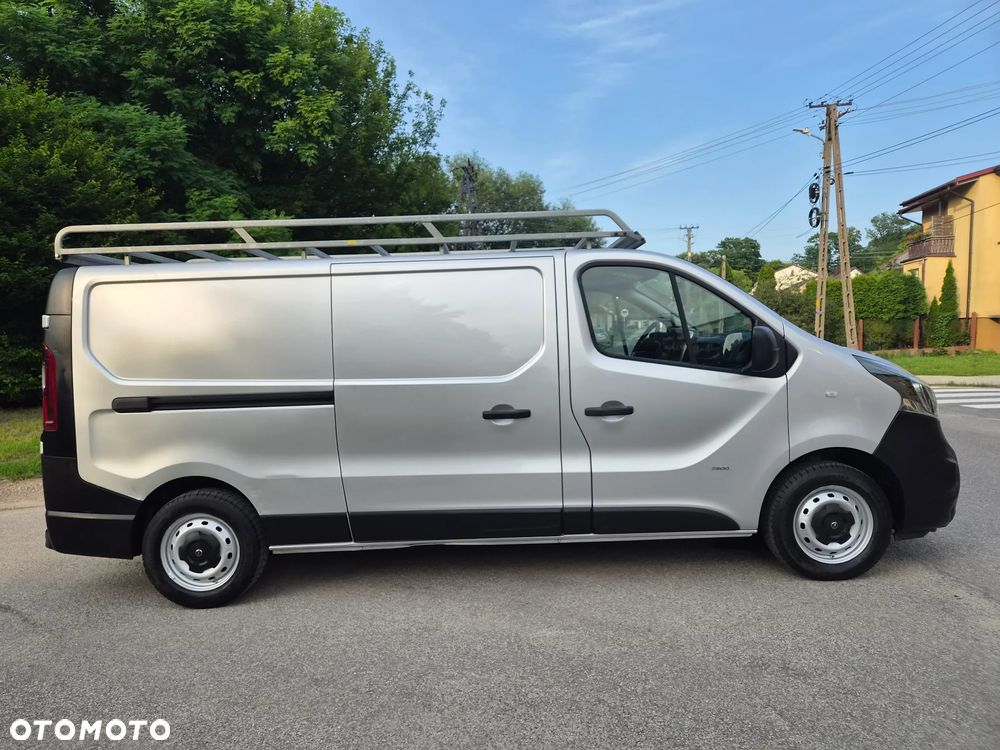 Opel Vivaro - 10