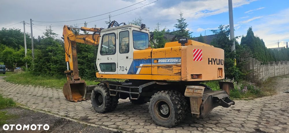 Hyundai ROBEX 200W-2 - 3